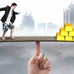 Investasi Properti vs Emas: Mana yang Tepat untuk Anda di Tahun Ini?